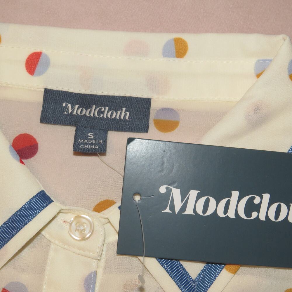 Modcloth Cream Polka Dot Print Be Buzzworthy Button Up Top - Picture 9 of 11